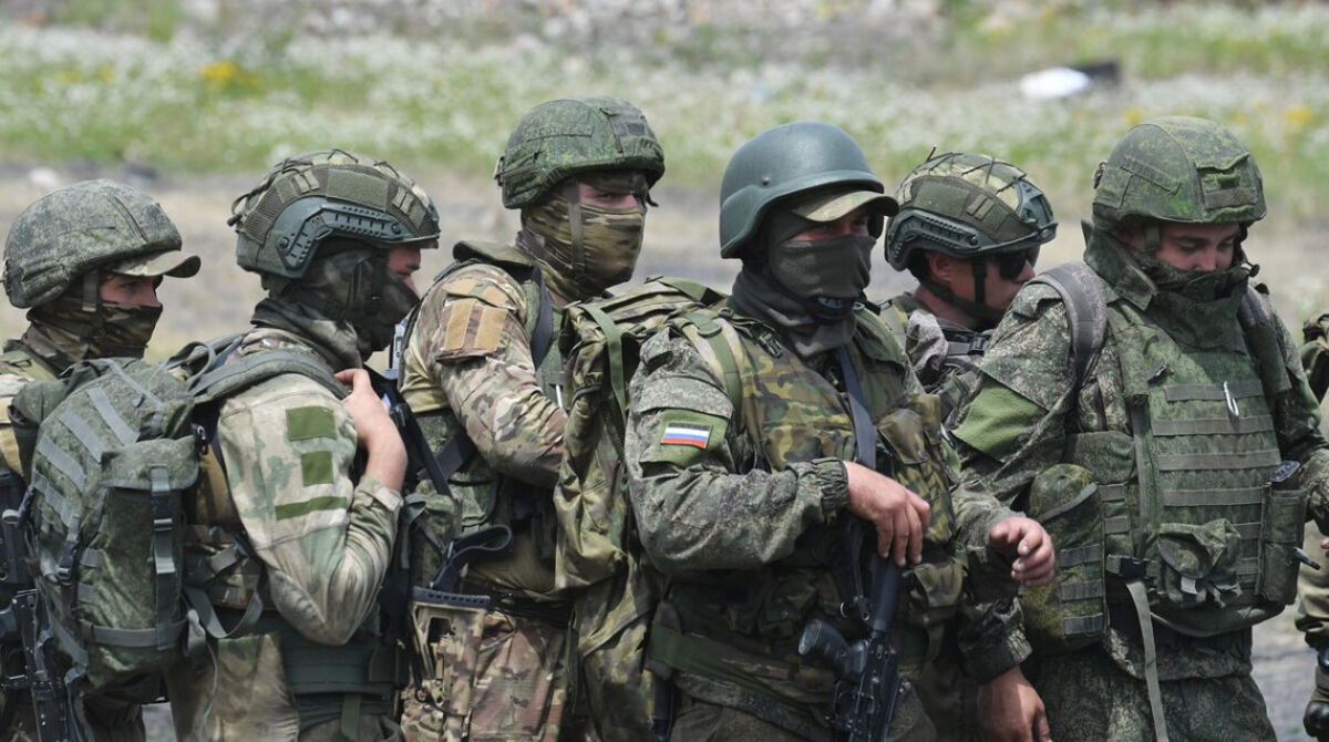 На штурм пішло 25 окупантів, а повернулись двоє: одному з них лікарі вирішили не діставати уламок з шиї