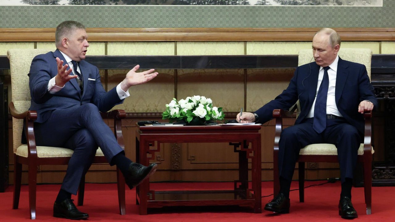 Путін зустрівся з Фіцо у Пекіні: заявив, що Москва "довго терпіла"