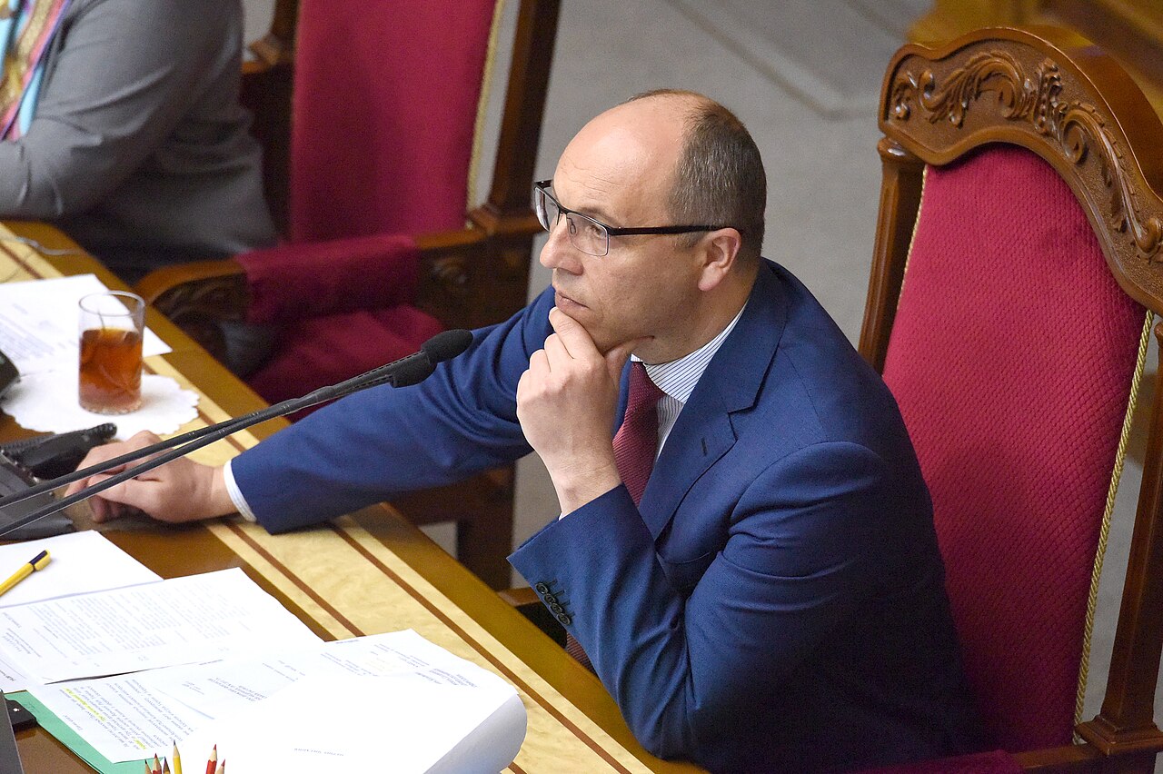 52-річний підозрюваний у вбивстві Парубія проживав у Львові: поліція розкрила нові деталі злочину