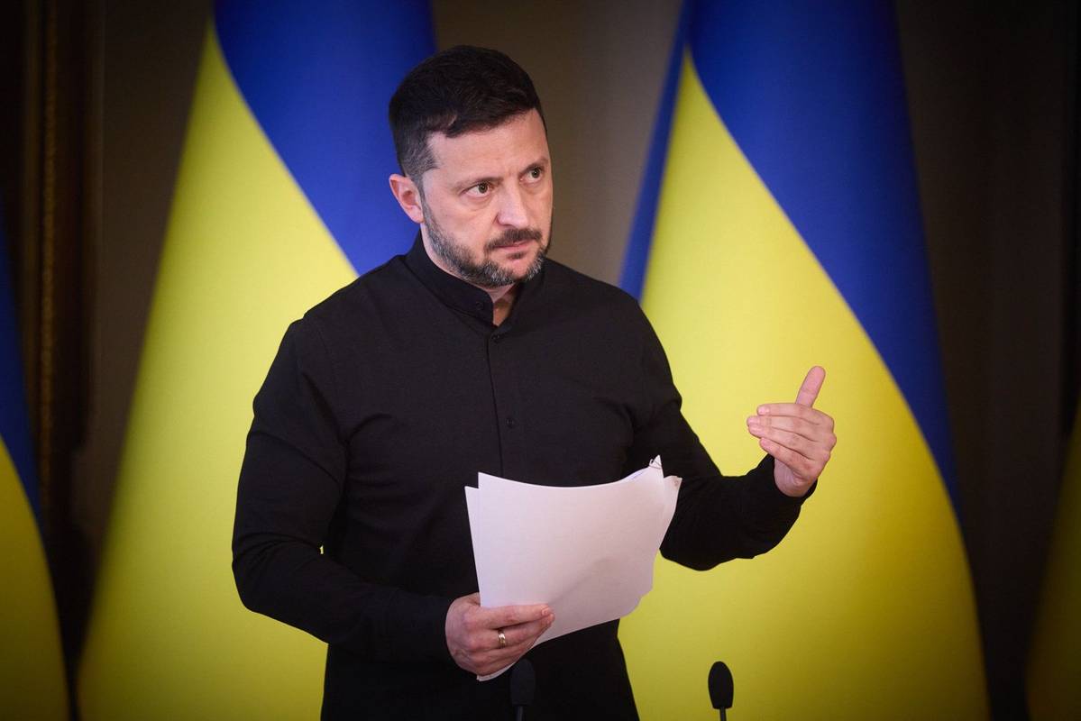 Масовані обстріли кілька разів на тиждень: Зеленський назвав основний сценарій РФ