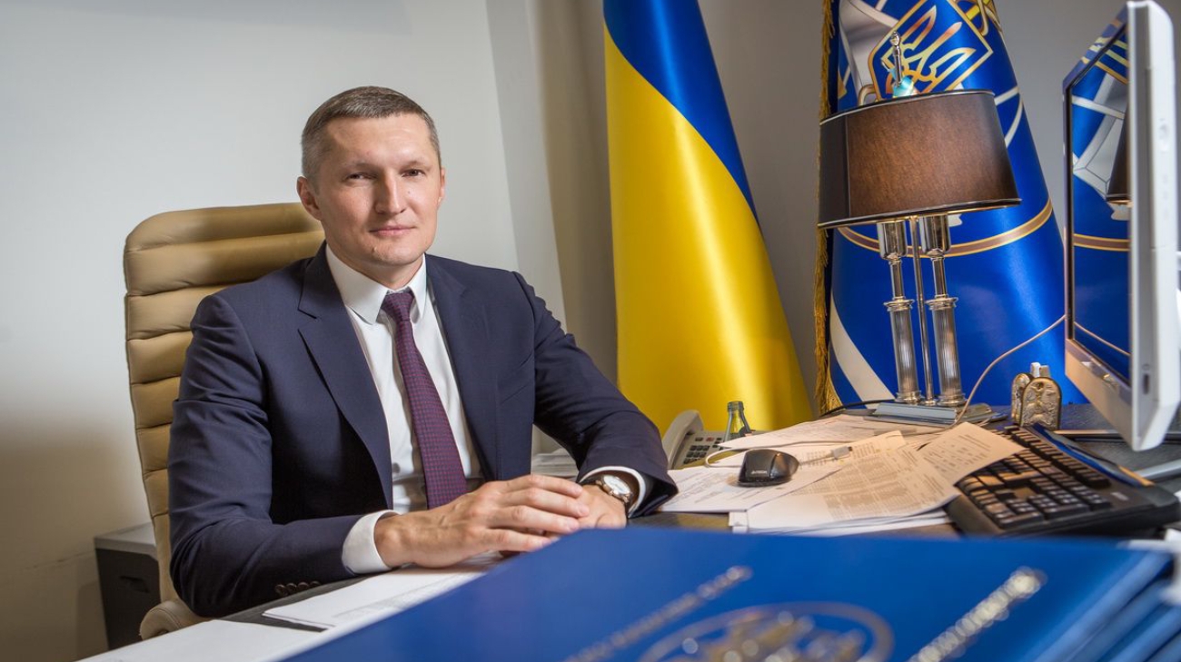 У Києві викрили ''конвертцентр'' з обігом у 1,5 млрд: затримали колишнього топподатківця - Підозра