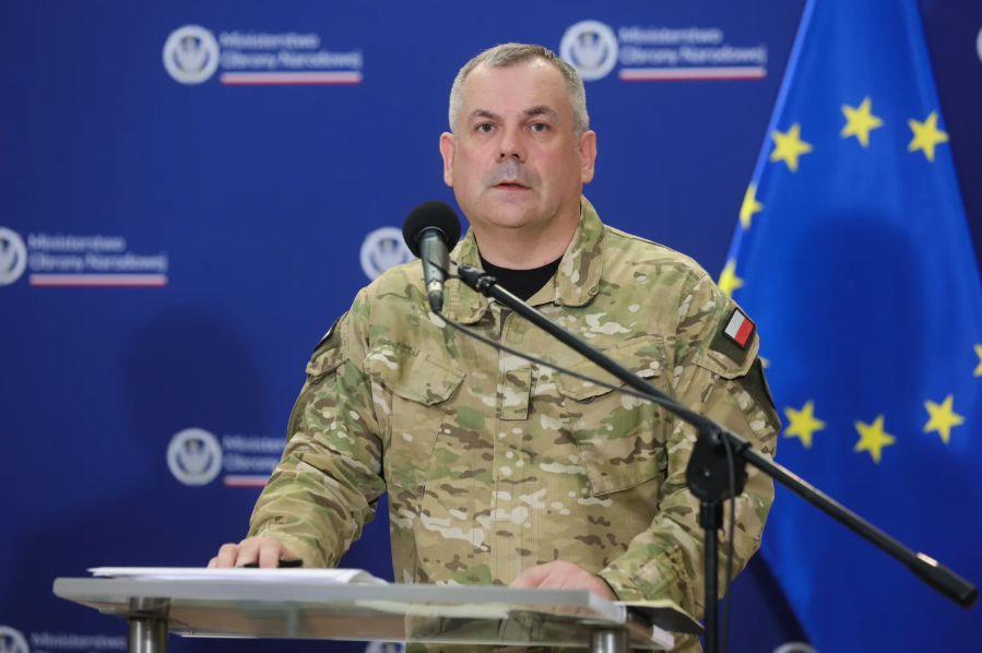 Дрони у Польщі: начальник Генштабу Кукула розповів, чи справді Білорусь попередила їх про атаку