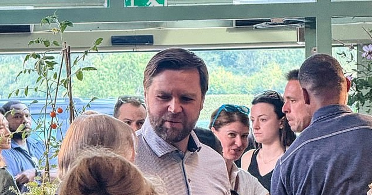 РФ відмовляється від будь-яких переговорів: віцепрезидент США зробив заяву про війну в Україні