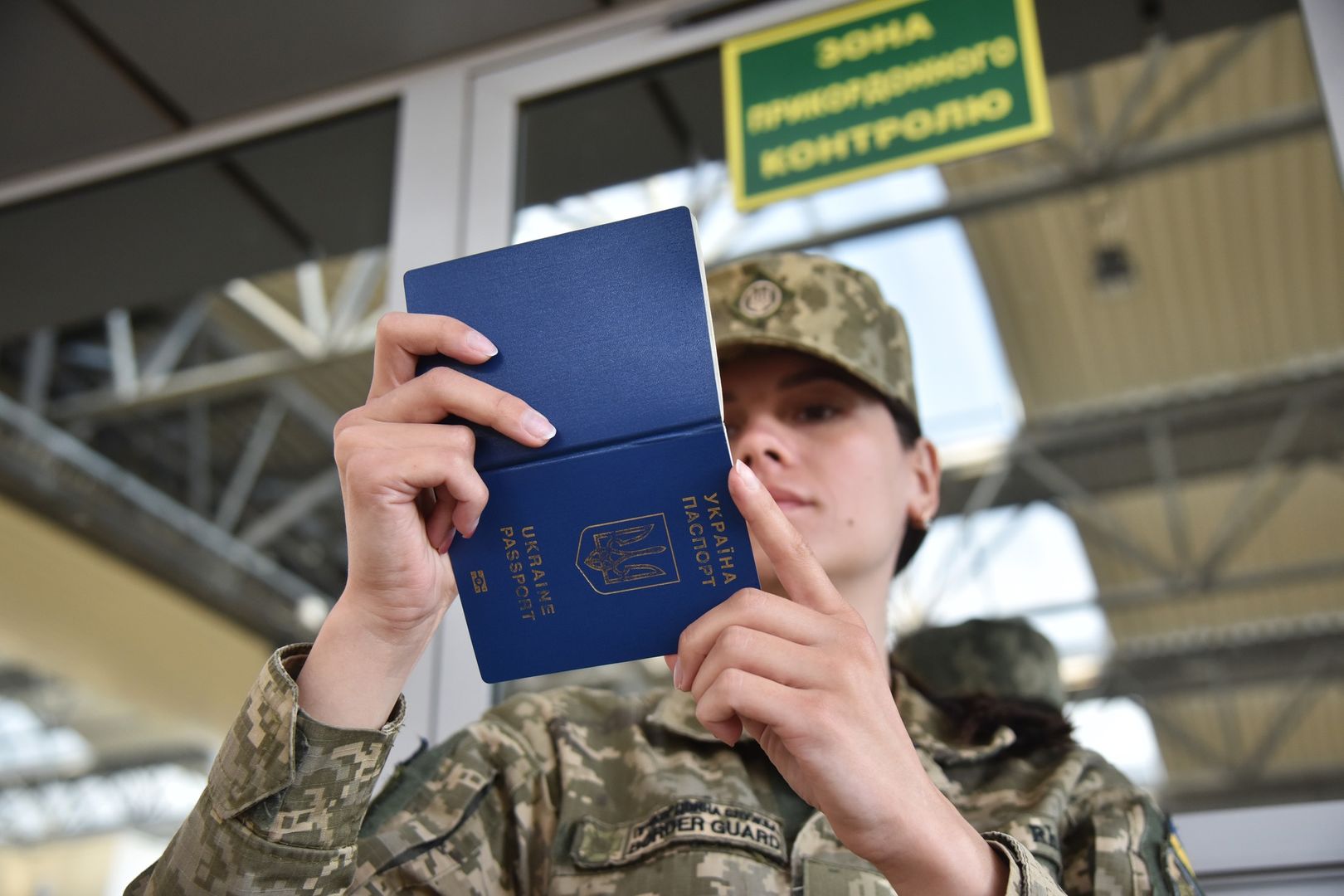Країна ЄС, куди їдуть українці віком 18-22 роки: заявок побільшало у 10 разів, – Welt