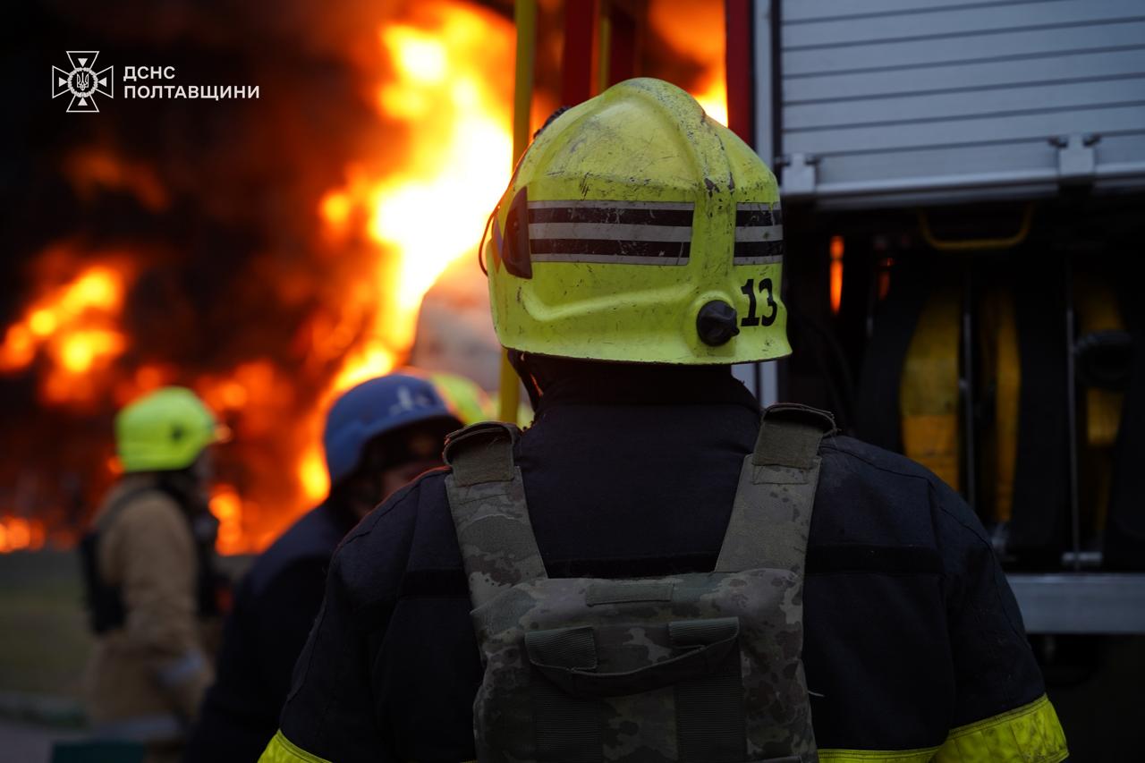 Аварійні відключення світла, нема газу: Росія знову запустила дрони і ракети по нашій енергетиці