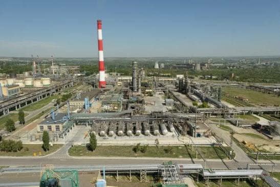 Жителі російського Саратова чули багато вибухів: уночі прилетіло на НПЗ