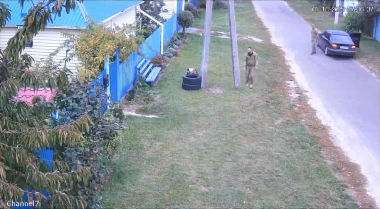 Працівників ТЦК звинуватили у "мобілізації кота": є відео та офіційна відповідь