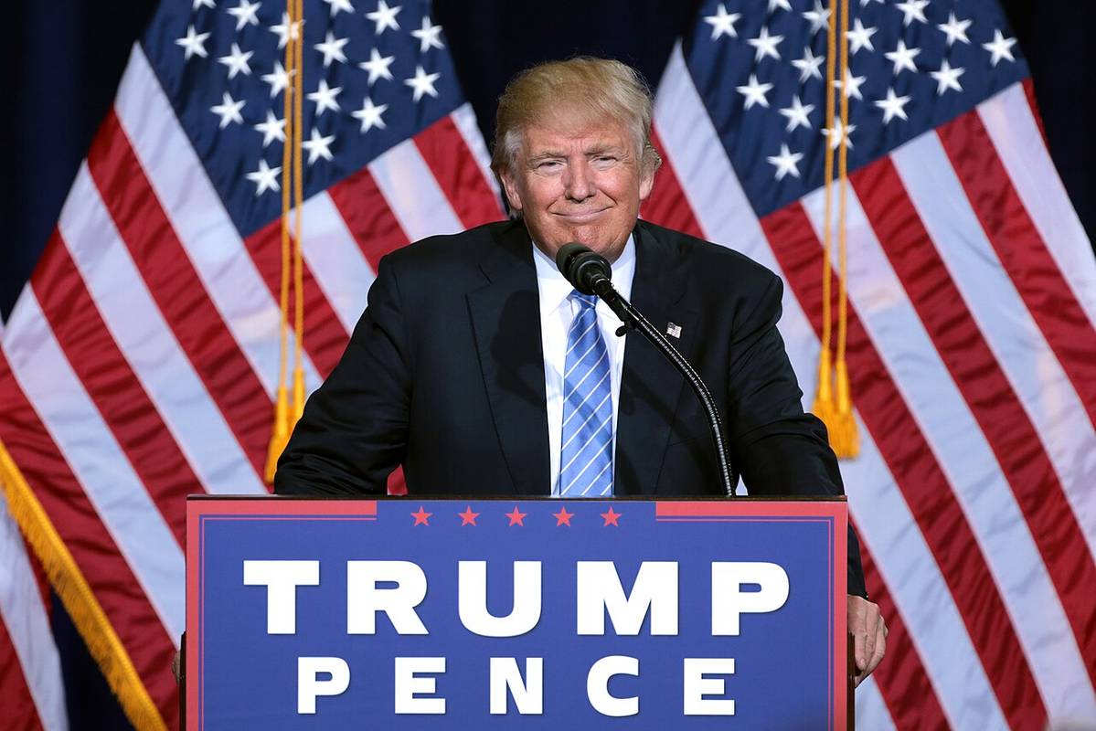 Трамп хоче "розібратися з Росією": Зеленського чекають у Вашингтоні