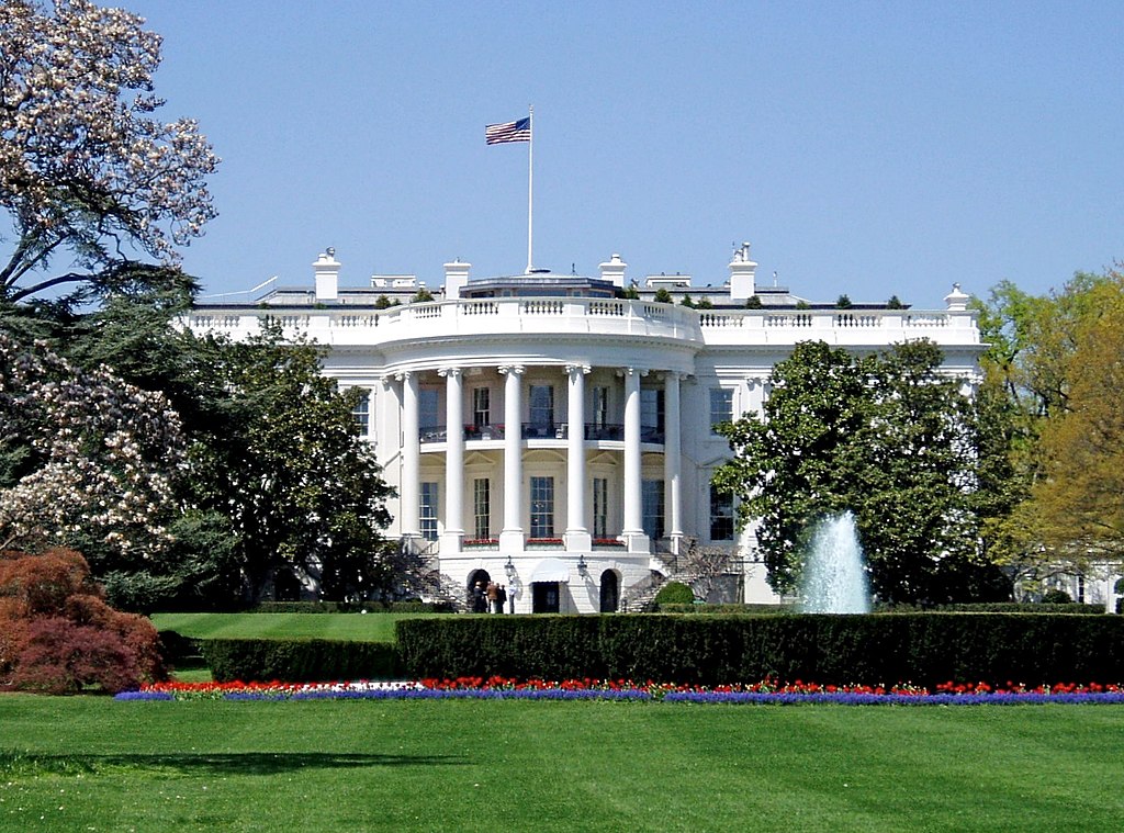 США попросили українську делегацію не летіти до Вашингтона: переговори про постачання зброї заморожено, - The Telegraph