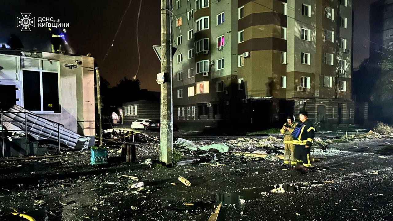 Нічна атака Росії 10 жовтня: Київ у темряві, у Запоріжжі перекрили рух дамбою ДніпроГЕС