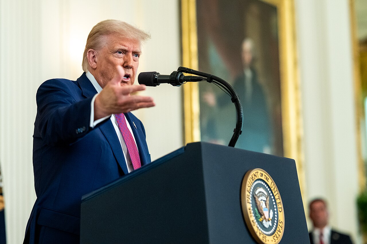 Трамп заявив, що "подумає" про український наступ