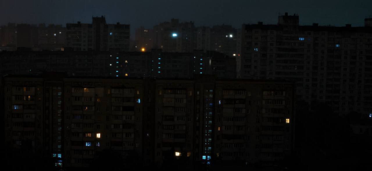 Кличко радить киянам запасатись їжею, Безугла - терміново покидати столицю