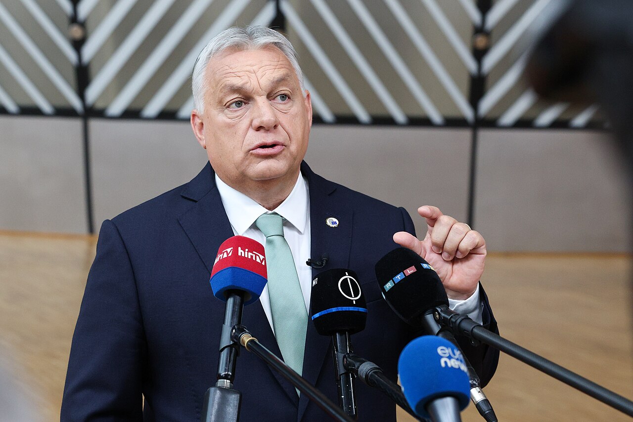 Орбан несподівано поглузував з РФ