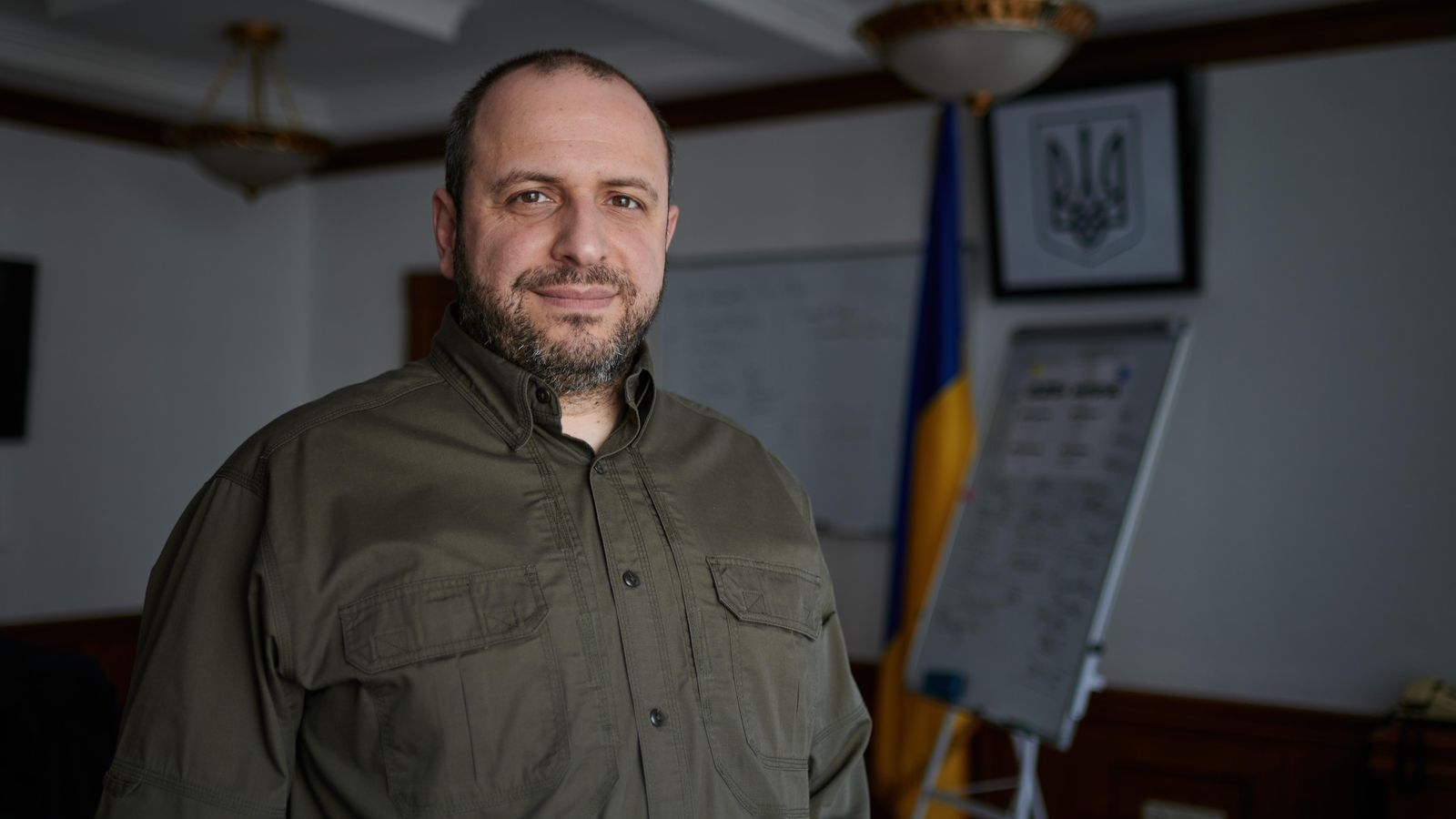 В РНБО спростували чутки про "втечу" Умєрова: міністр на зв'язку і працює