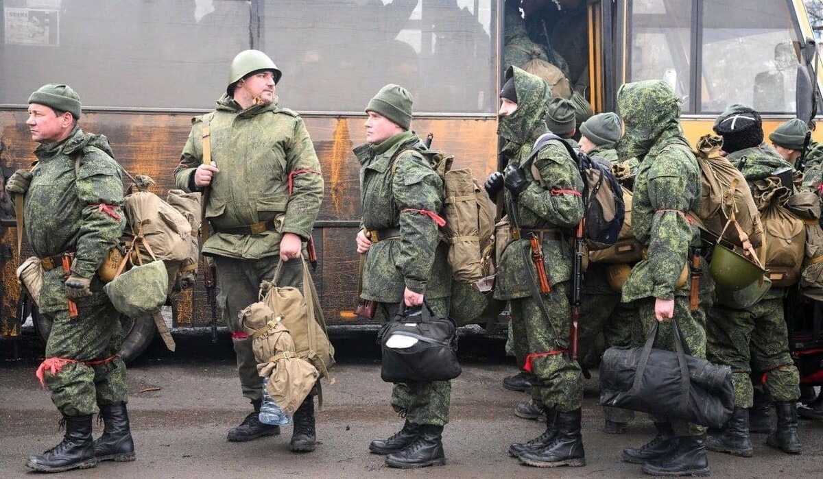 Росія мобілізувала до своєї армії понад 40 тисяч українців