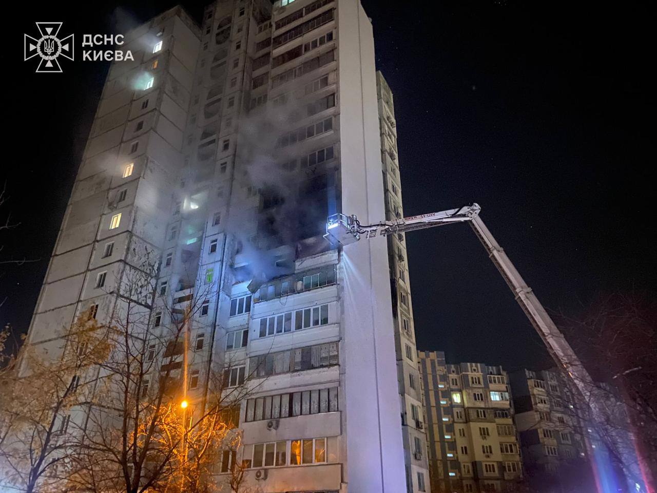 Київ у руїнах: ворог влаштував масовану атаку на школи, лікарні і приватні будинки