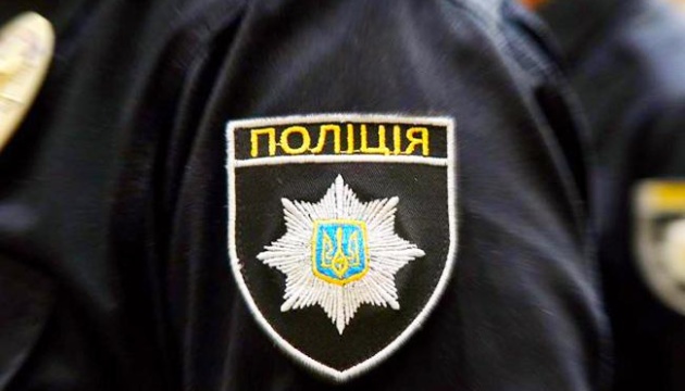 Чотири постріли в живіт та ногу: у Львові батьки однокласників влаштували стрілянину на території школи