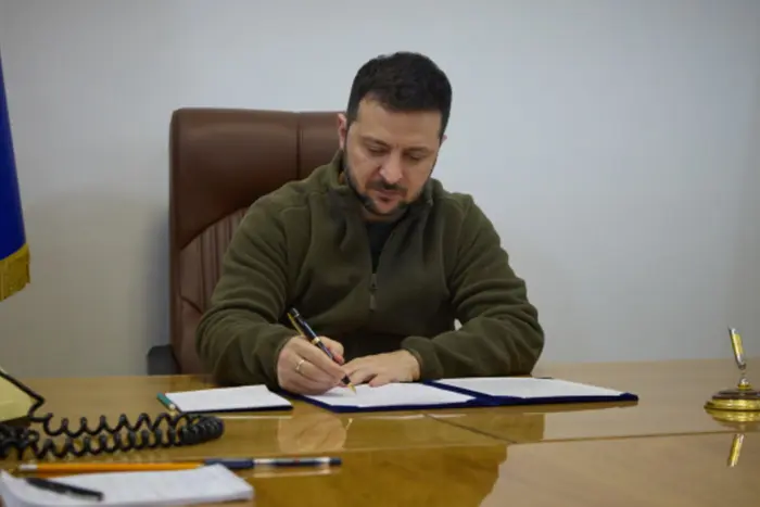 Зеленський повідомив, коли будуть підписані перші документи щодо мирного плану - Підозра