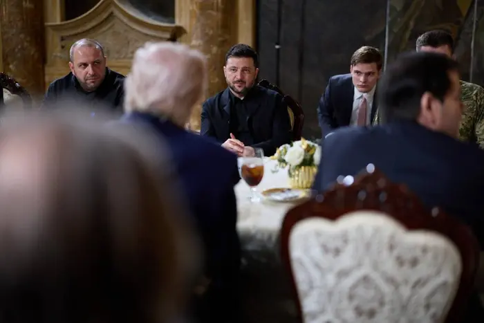 Зеленський повідомив, чого Україна досягла під час зустрічі з Трампом - Підозра