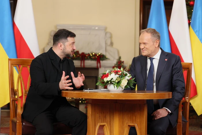 Зеленський розпочав переговори з Туском у Варшаві - Підозра