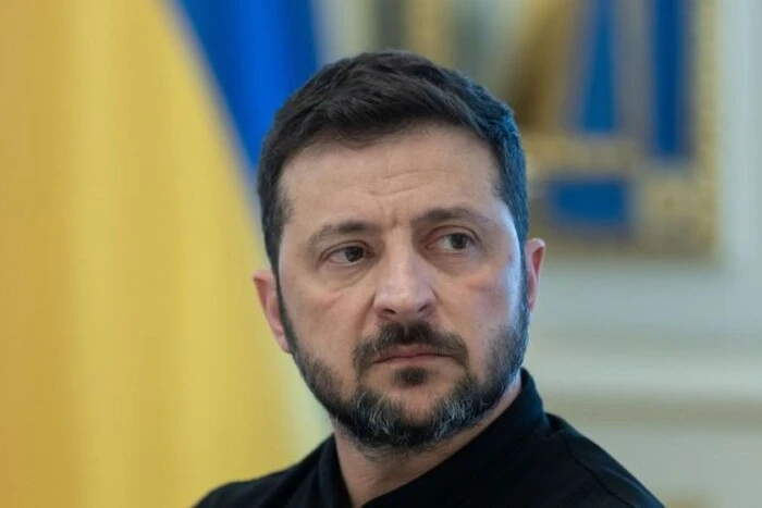 Постачання зброї. Президент прокоментував поточну ситуацію з допомогою та виробництвом українських ракет - Підозра
