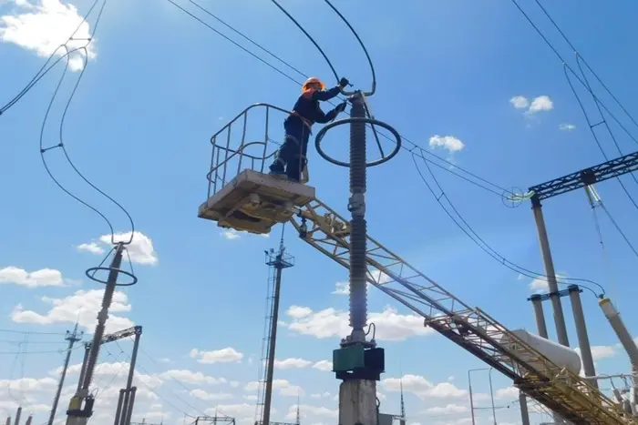 Зеленський привітав енергетиків з професійним святом - Підозра