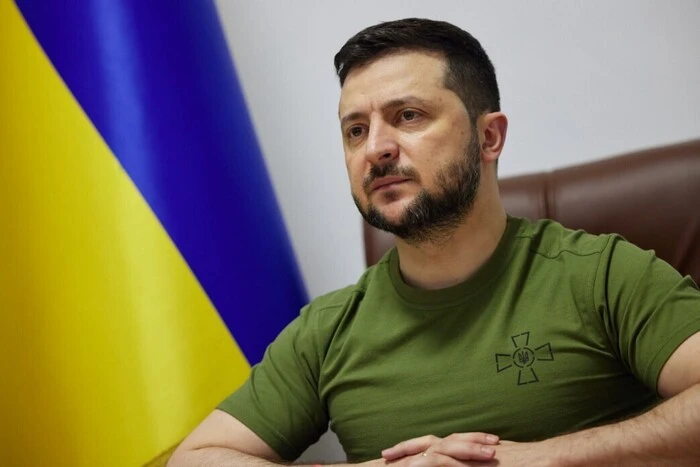 Президент пояснив, чому не збільшують зарплати військовим - Підозра