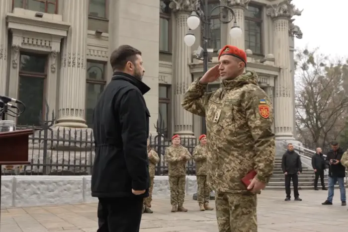День ракетних військ і артилерії. Зеленський відзначив військових нагородами - Підозра