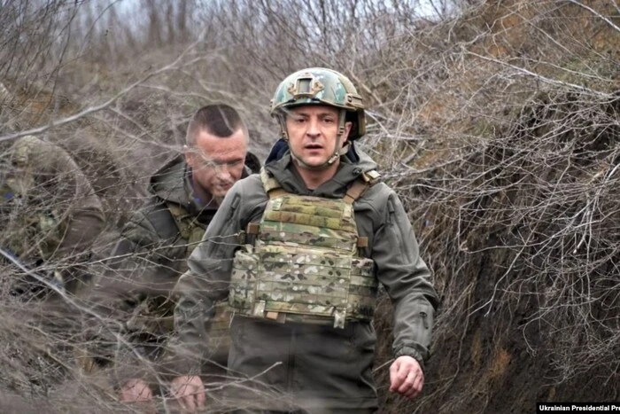 Зеленський готовий відвести війська з лінії фронту, але є умова – FT - Підозра
