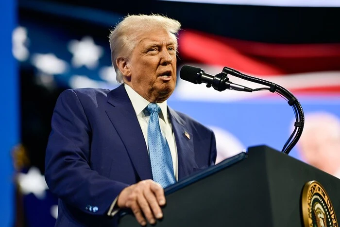 Трамп перед зустріччю із Зеленським поговорив із Путіним - Підозра