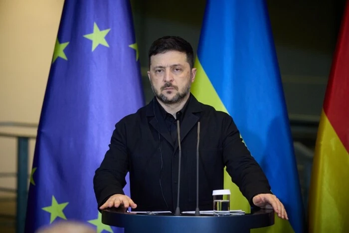 Мирні переговори у Берліні. Зеленський уночі поспілкувався з журналістами: головні тези - Підозра