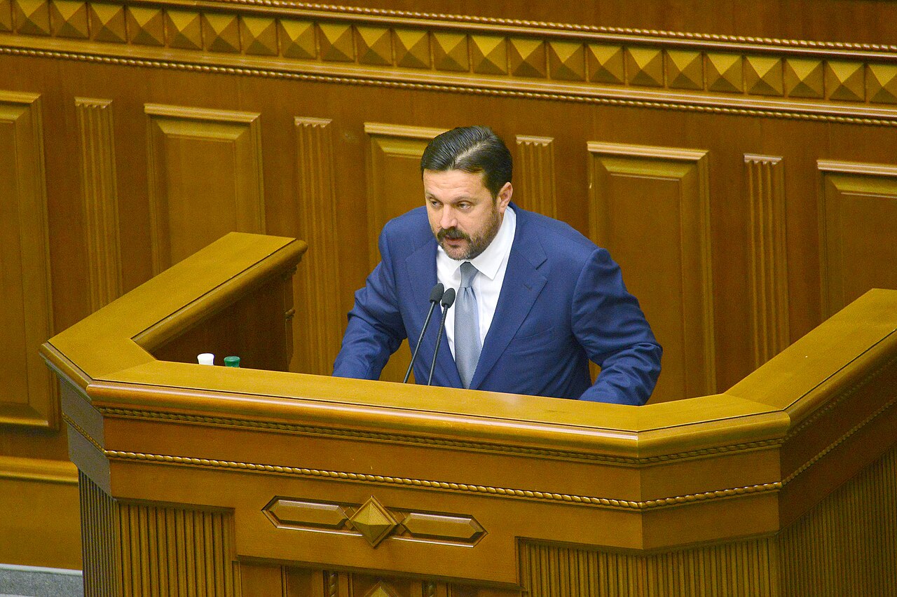 Консультував Кучму, є сватом Литвина: що відомо про зрадника Андрія Деркача, який став героєм РФ