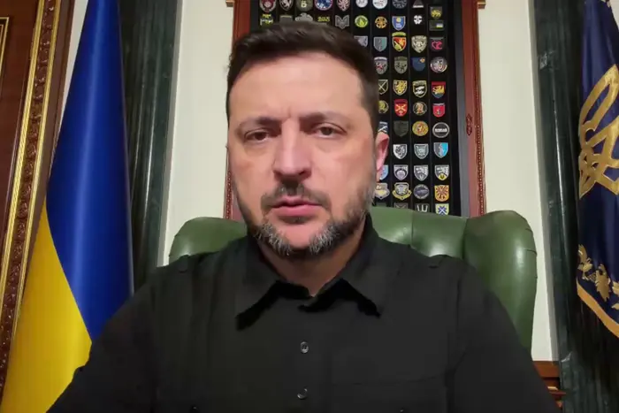 Відбудова України: президент повідомив про роботу над документом - Підозра