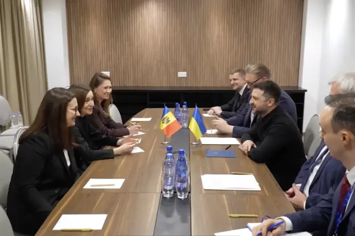 Президент України обговорив із лідеркою Молдови спільний шлях до ЄС - Підозра