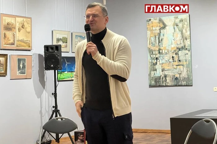 Український ексміністр спільно з американцями з Гарварду пише «біблію про війну» - Підозра