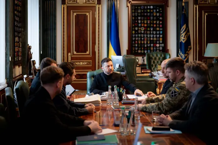 Переговори в Абу-Дабі: президент розкрив нові подробиці - Підозра