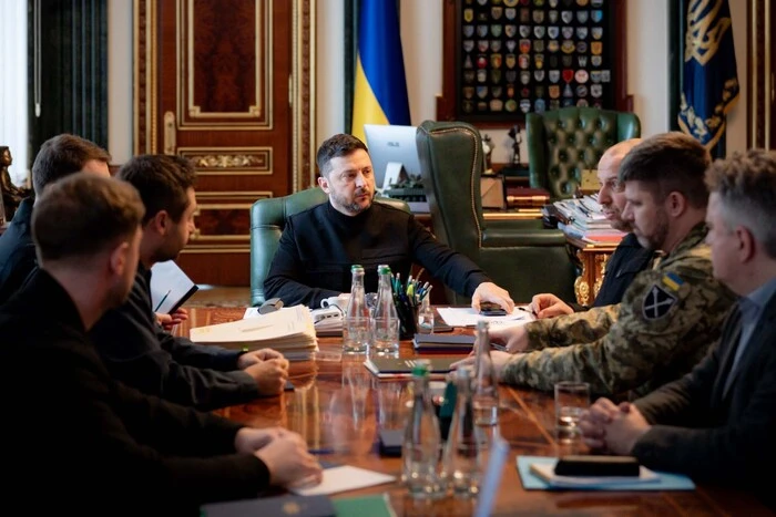 Президент розповів, які директиви дає українським посадовцям перед переговорами з РФ - Підозра