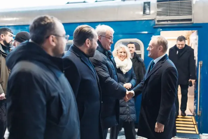 До Києва прибув премʼєр-міністр Польщі Туск - Підозра