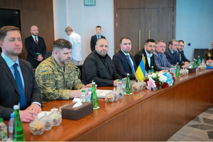 Переговори в Абу-Дабі: Умєров підбив підсумки зустрічей - Підозра