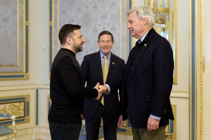 Зеленський обговорив із сенаторами США посилення санкцій проти тіньового флоту РФ - Підозра