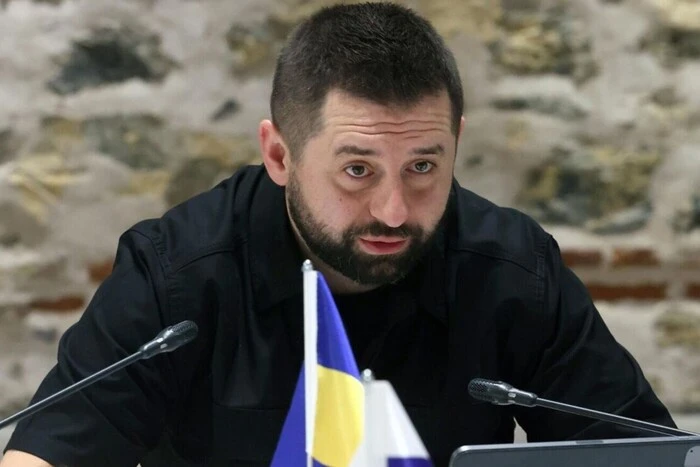 Мобілізація нардепів. Арахамія пояснив слова президента - Підозра