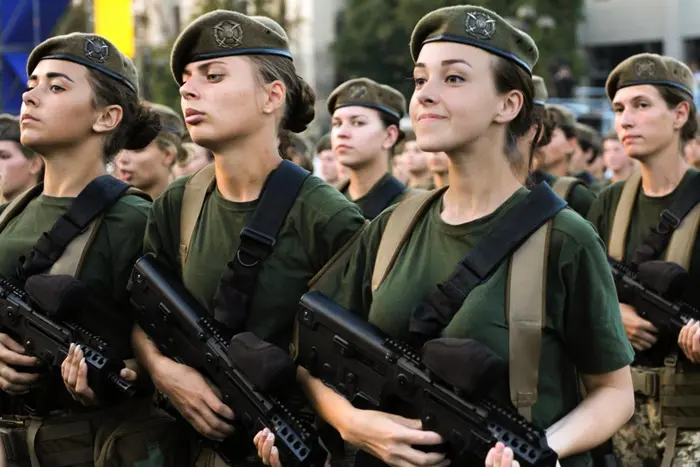 Військовий облік жінок: у Раді з'явився законопроєкт - Підозра