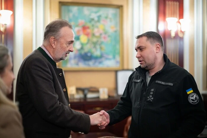 Буданов провів зустріч з президентом «Блакитного щита» - Підозра