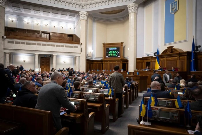 Рада спростила перебування іноземних волонтерів в Україні - Підозра