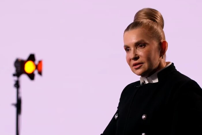 Тимошенко: Україна веде не одну, а дві війни - Підозра