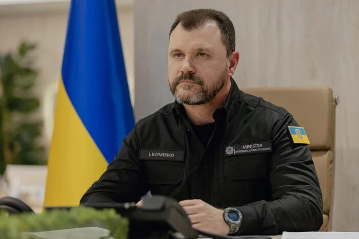 Парламентський комітет відхилив постанову про звільнення глави МВС - Підозра
