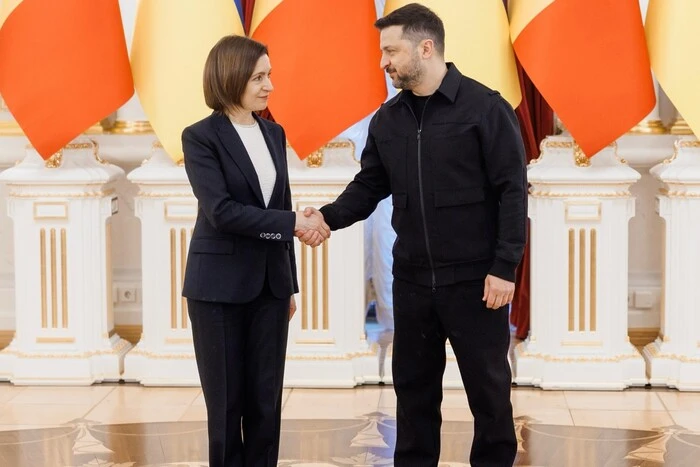 Зеленський зустрівся з президенткою Молдови - Підозра