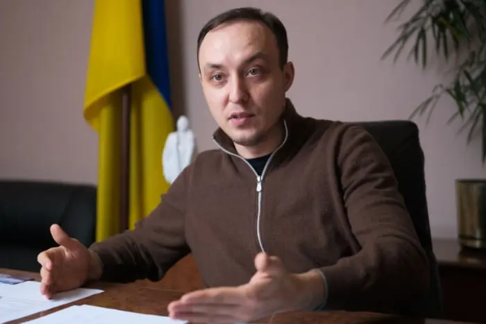Уповноважений президента з санкцій задекларував майже 3 млн грн гонорарів від благодійного фонду: деталі - Підозра