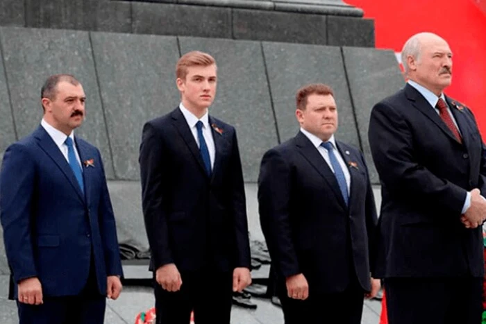 Зеленський запровадив санкції проти синів Лукашенка - Підозра