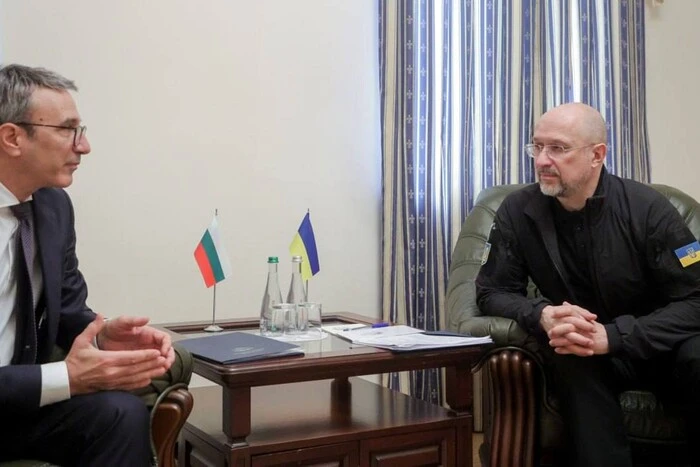 Україна та Болгарія розвиватимуть «Вертикальний газовий коридор»: що відомо - Підозра